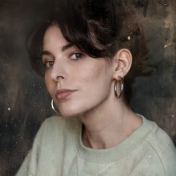 Melanie Bright