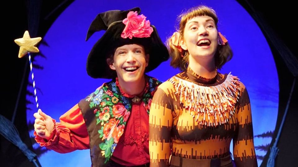 ROOM ON THE BROOM LIVE - Gallery Thumbnail 4