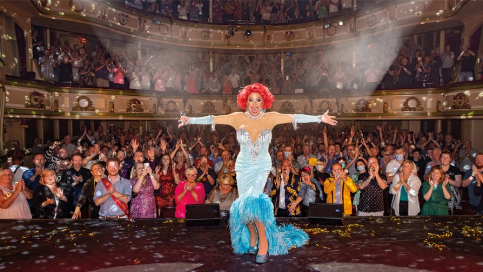 La Voix – Eighth Wonder of the World - Gallery Thumbnail 1