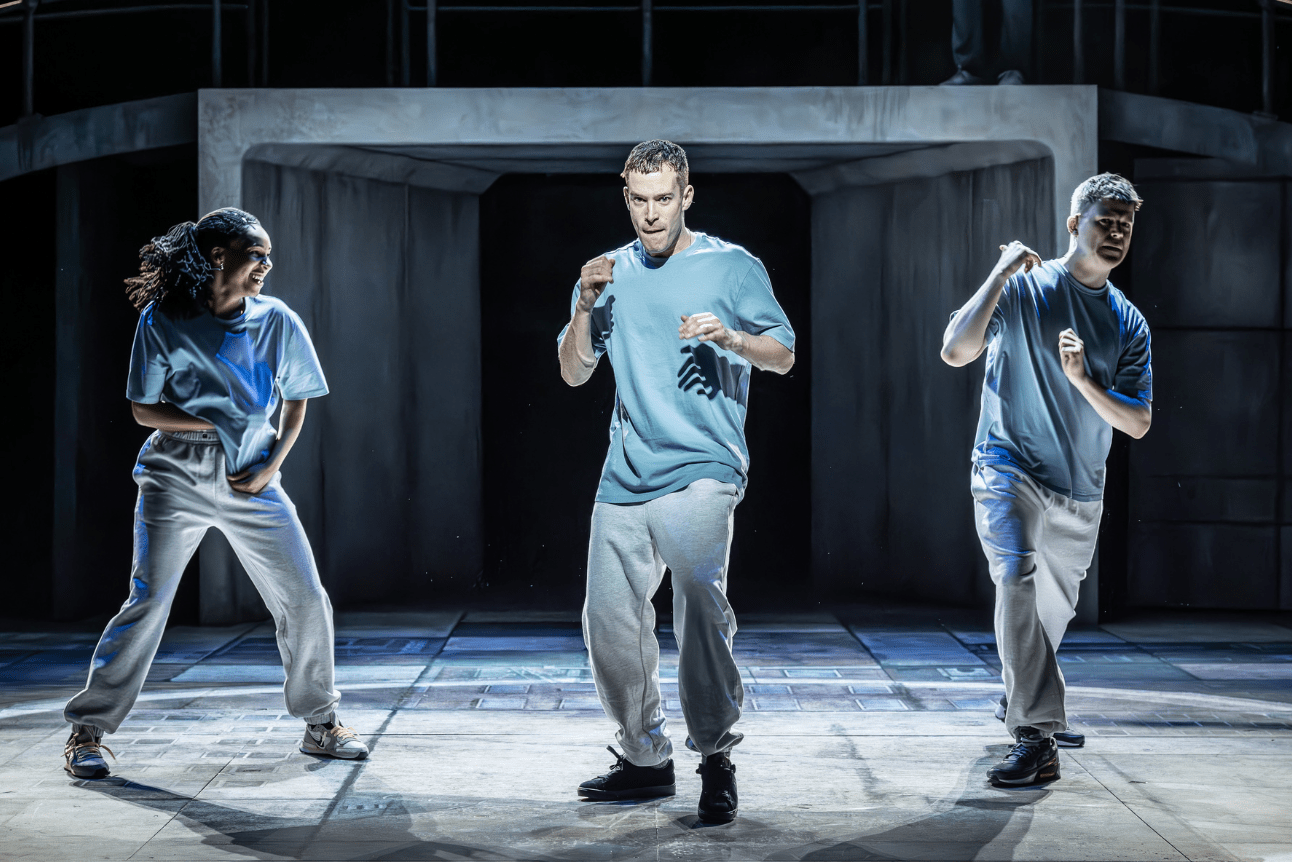 Punch actors in prison clothing