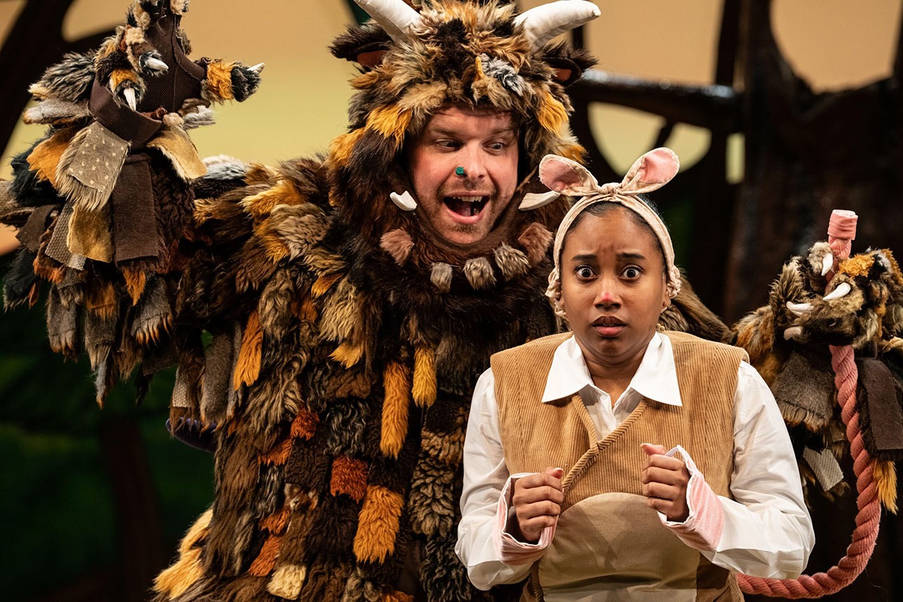 Niall Hemingway in Gruffalo costume and Rianna Kellman in mouse costume, performing on stage.