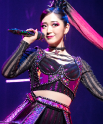 Airi Suzuki